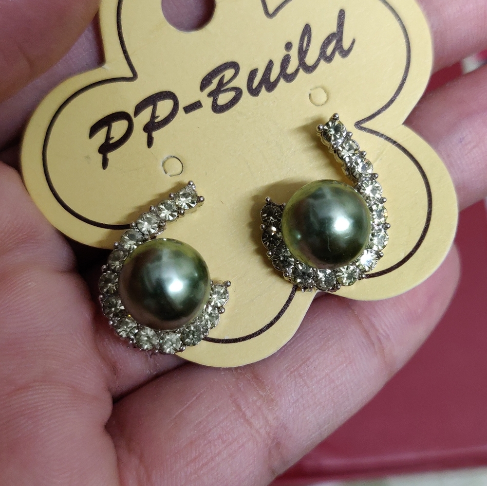 Set of 3 pearl earrings - Picture 4 of 5